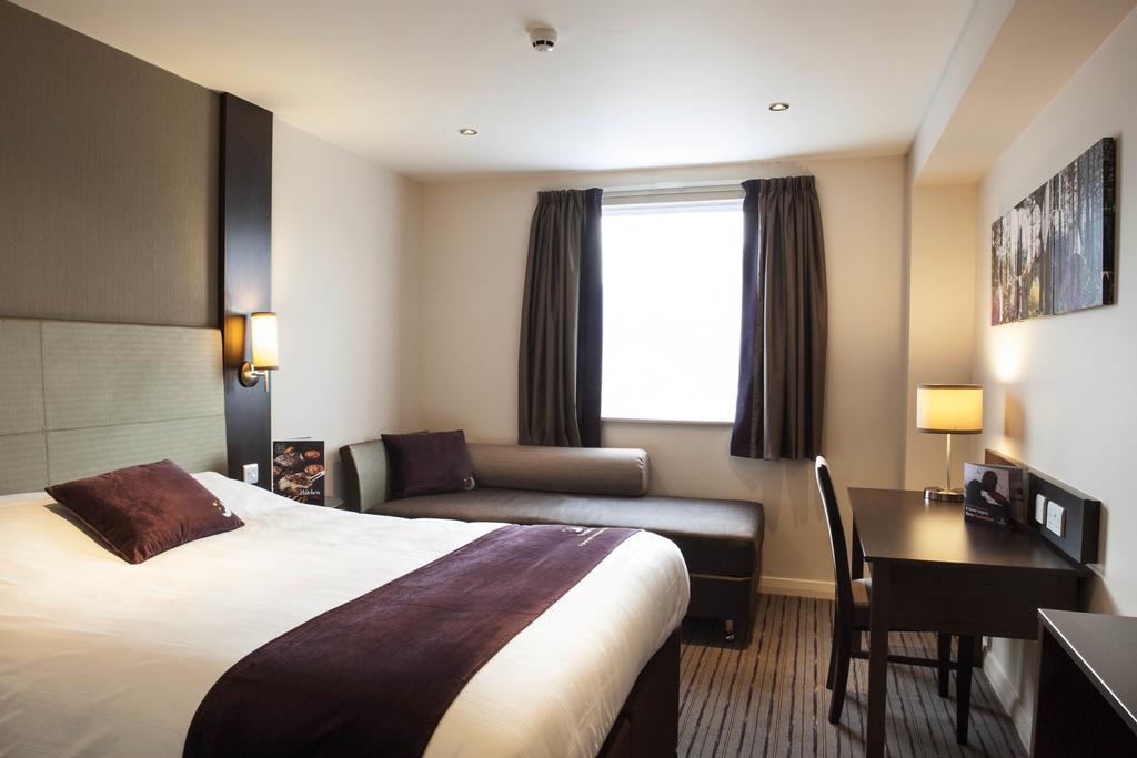 Premier Inn Lancaster Exterior foto